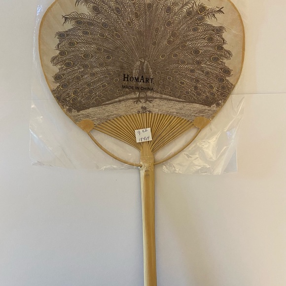 Geisha & Peacock Feather Themed Hand Fans - Picture 16 of 16